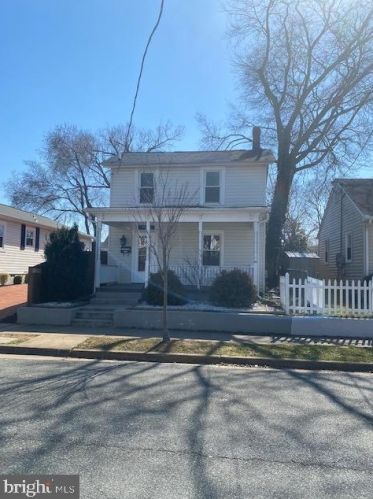 212 Forbes St, Fredericksburg, VA 22401-3258