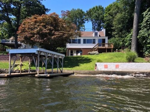 211 Lakeside Blvd, Hopatcong, NJ 07843-1452