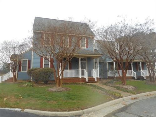 8 Corner Oak Cir, Irvington, VA 22480-2402
