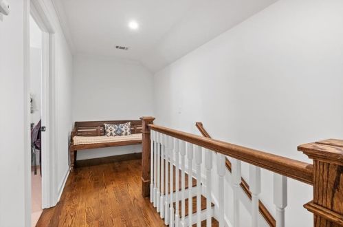 4800 Huntley Dr, Atlanta GA  30342-2732 exterior