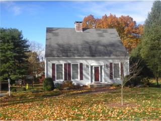 54 Pleasant St, Southington, CT 06489-4418