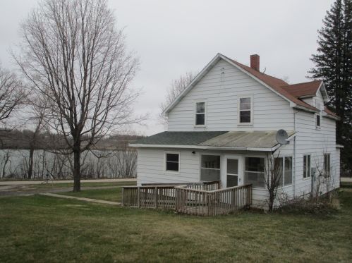 230 Central Ave, Erdahl, MN 56531-4207