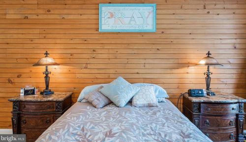 1740 Southport Dr, Lancaster PA  17603-9351 exterior