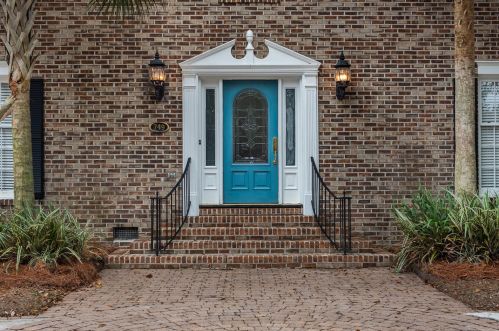 749 Dragoon Dr, Mount Pleasant, SC 29464-3019