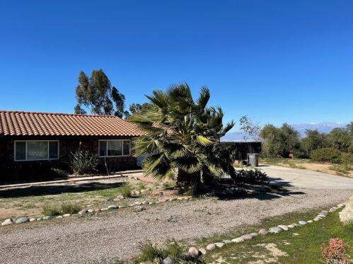 15747 Rancho Viejo Dr, Riverside CA  92506-5825 exterior