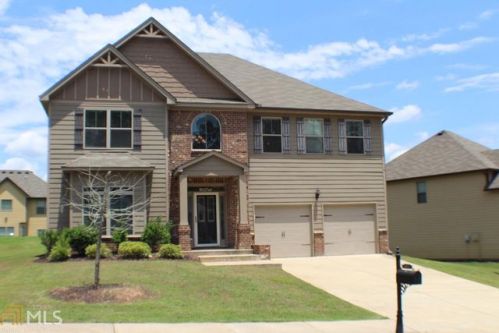 4421 Challedon Dr, Fairburn, GA 30213-4334