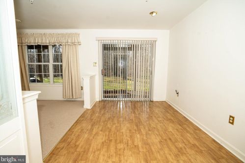 337 Woodland Grn Ct, Aberdeen MD  21001-2946 exterior