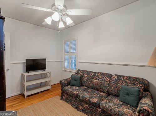 1166 Goodwin Rd, Atlanta GA  30324-2718 exterior
