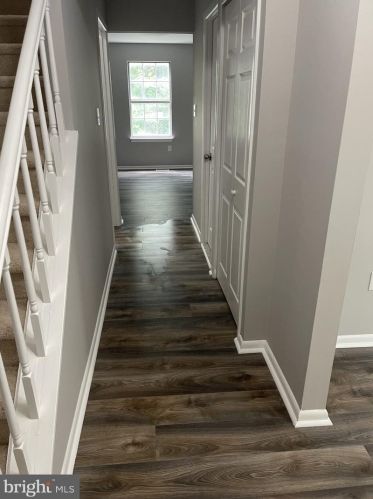 6386 Shaundale Dr, Springfield VA  22152-2143 exterior