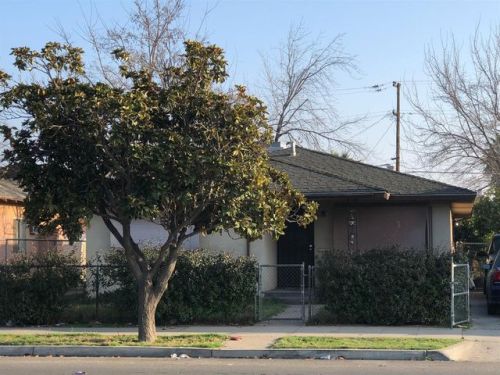 1108 B St, Fresno, CA 93706-3230