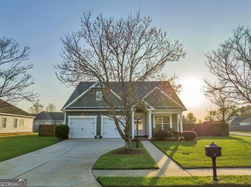 200 Raleigh Dr, Warner Robins GA  31088-2105 exterior