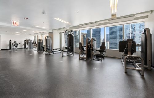 340 Randolph St, Chicago IL  60601-7618 exterior
