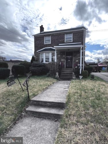 1420 Longshore Ave, Philadelphia, PA 19111-4512
