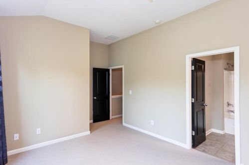7060 Elmwood Ridge Ct, Atlanta GA  30340-1873 exterior
