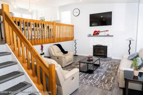 71 Friendship Rd, Wall Township, NJ 07731-1909