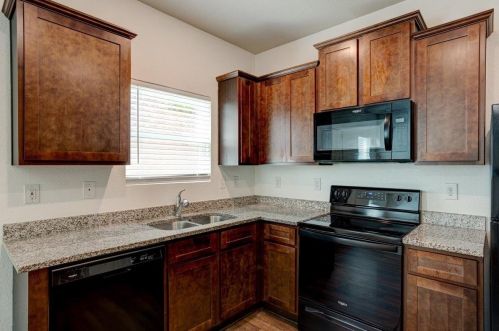 909 Highwood Dr, Atlanta GA  30344-2500 exterior