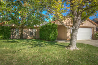 549 Armando Ave, Redding, CA 96003-9037