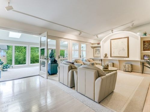 2209 Bowman Ave, Austin TX  78703-2309 exterior