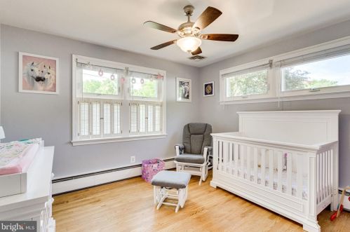 909 Roswell Dr, Silver Spring MD 20901-2128 exterior