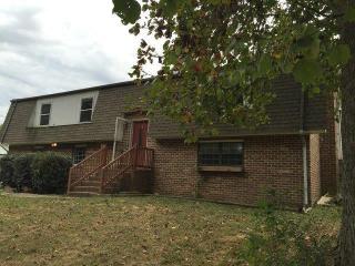 423 Hickory Cir, Ringgold, GA 30736-5242