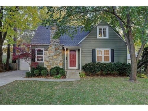 5529 Russell St, Shawnee Mission, KS 66202-2506