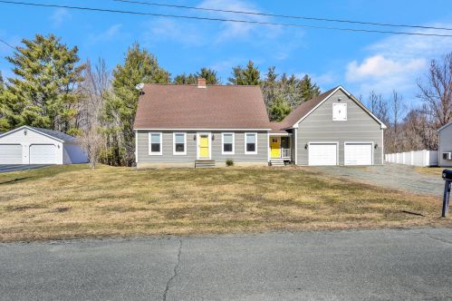 21 Valley Farms Rd, Fairfield, ME 04937-1168
