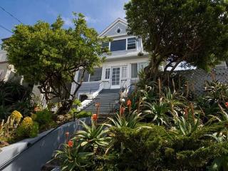 1230 45th Ave, San Francisco CA  94122-1107 exterior