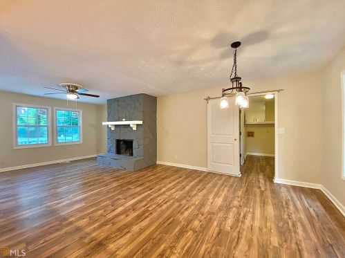1765 Stag Dr, Conyers GA  30012-3642 exterior