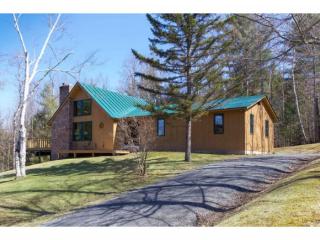 783 Wes White Hl, Richmond VT  05477-9256 exterior