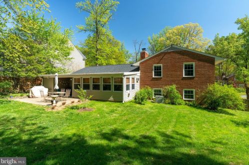 5408 Juliet St, Springfield VA  22151-2615 exterior