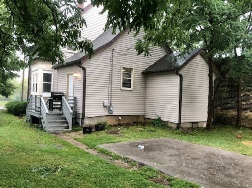 1638 Sheridan Rd, North Chicago, IL 60064-2211