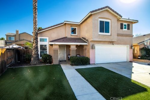 3611 Regal Oaks Pl, Perris, CA 92571-9492