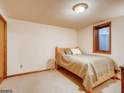 7857 28th St, Saint Paul MN  55128-4803 exterior