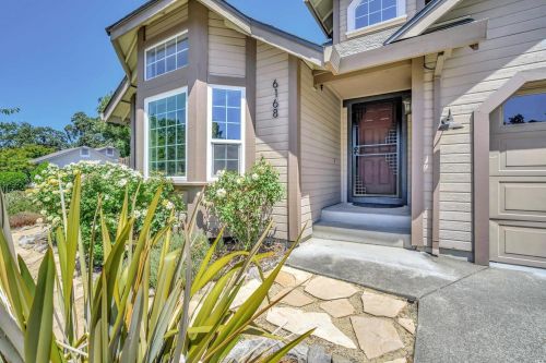 6168 Amie Dr, Windsor, CA 95492-8670