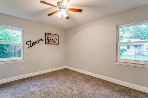 3451 Suffolk Dr, Fort Worth TX  76109-4523 exterior