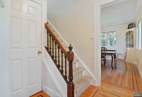394 Warwick Ave, Teaneck, NJ 07666-3036