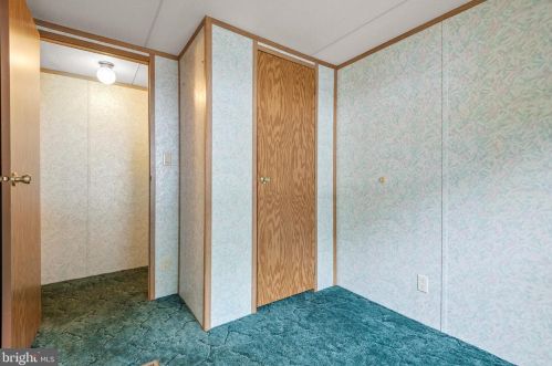 207 Sunningdale Ct, Lancaster PA  17603-2185 exterior