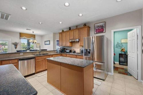 2127 Trinity Mnr Ln, Richmond TX  77469-7255 exterior