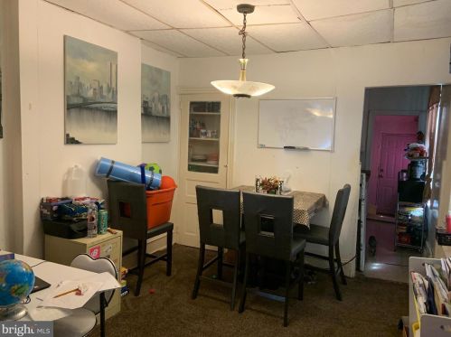 4447 19th St, Philadelphia, PA 19140-1001