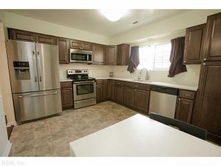 114 Tyburn Ct, Hampton, VA 23669-1919