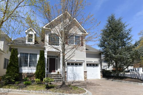36 Farrah Ct, Atlantic Highlands, NJ 07716-4005