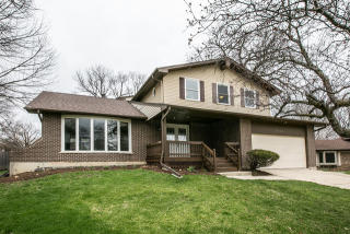 4440 Burgundy Pl, Lisle, IL 60532-1047