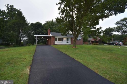 520 Meadowpark Ln, Media, PA 19063-5014
