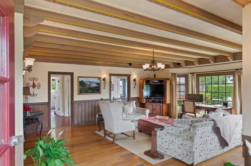 1001 Forest Ave, Del Monte Park, CA 93950-4814