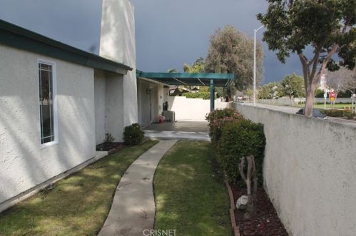 1995 Bayshore Dr, Anaheim, CA 92801-1708