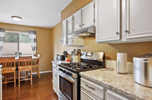 12169 Eagle St, Minneapolis, MN 55448-1934