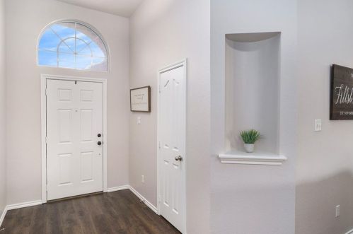 5904 Ozark Dr, Fort Worth TX  76131-4003 exterior