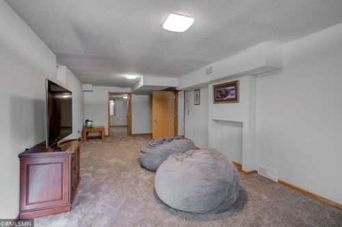 5869 Fernwood St, Saint Paul MN  55126-8405 exterior