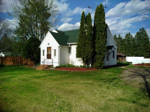 620 Elmwood St, Scanlon, MN 55720-1375