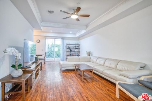 3974 Pennsylvania Ave, Glendale CA  91214-3793 exterior